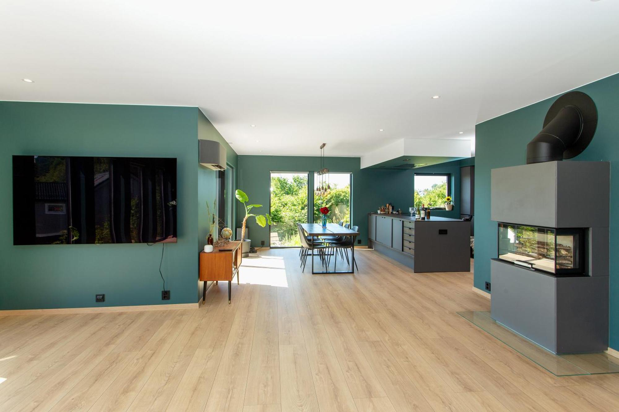 Sea View Villa *