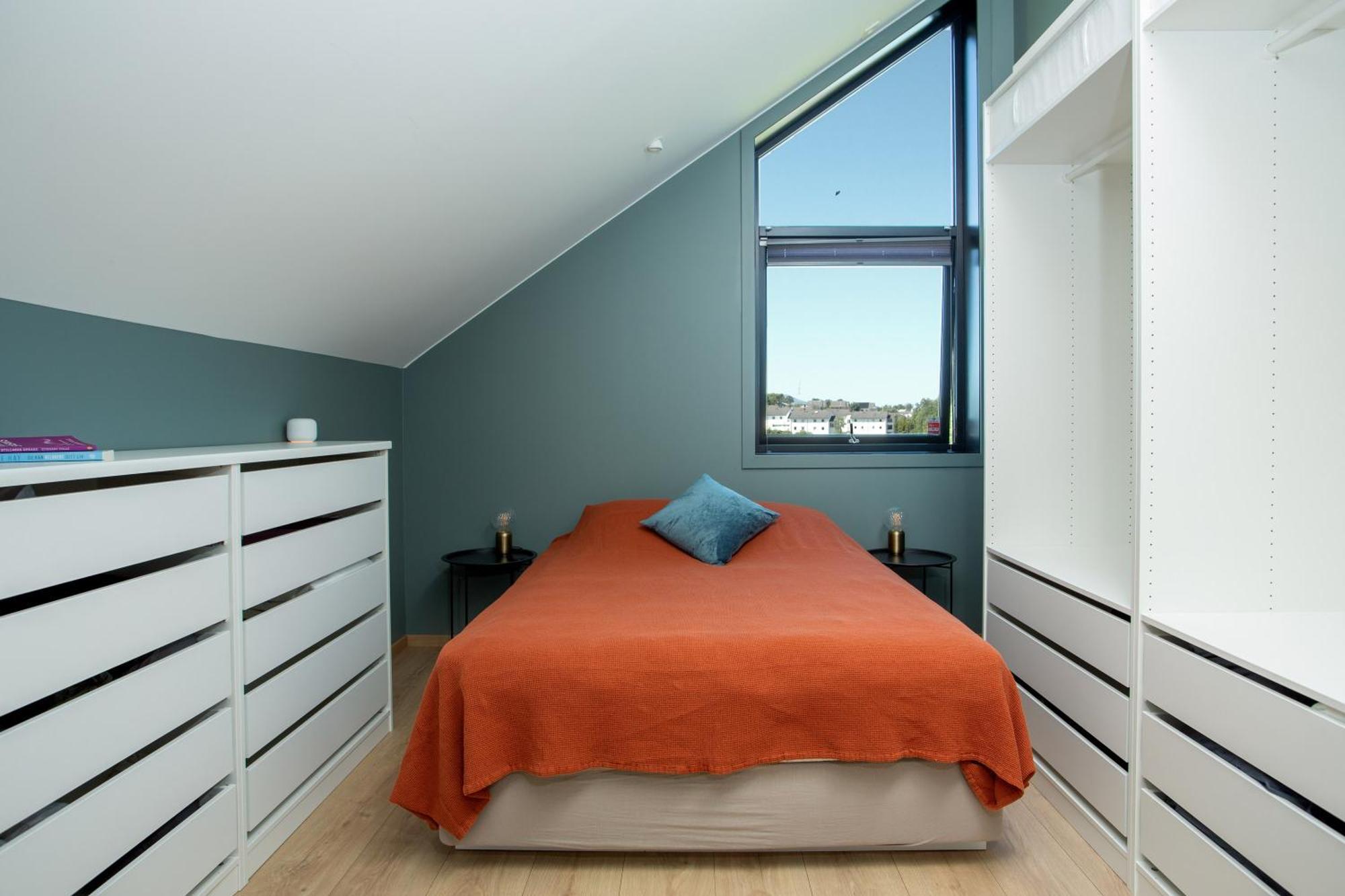 Sea View Villa *